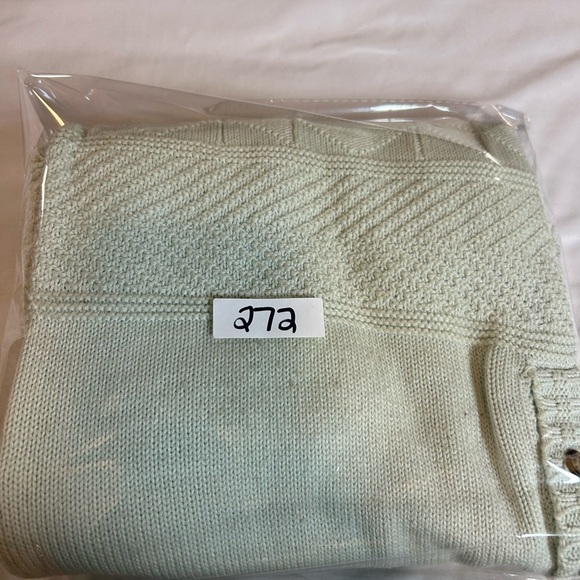 Women’s JG Hook Light Green Short-Sleeved Sweater - Size Medium - 100% Cotton - Picture 8 of 8